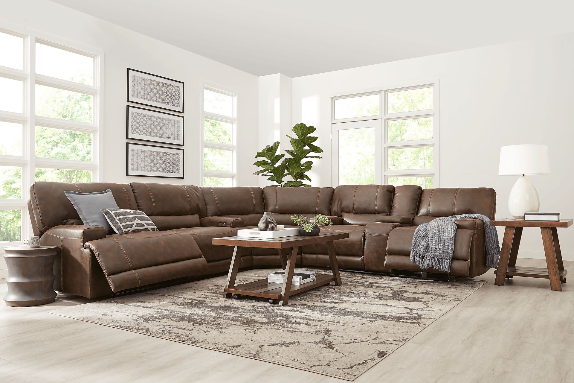 Warrendale Chocolate 6 Pc Power Reclining Sectional Living Room - Image 1