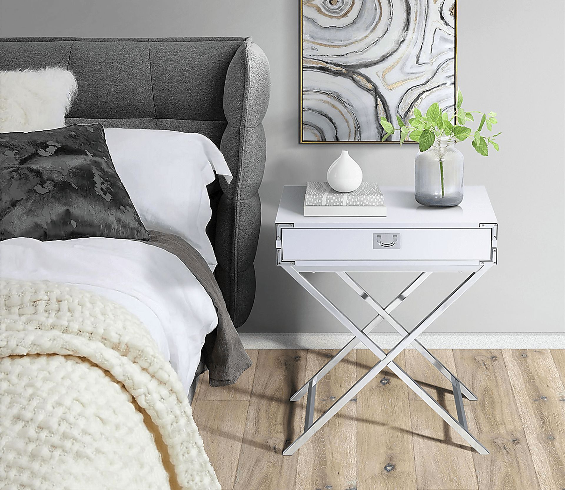 Wartelle White Accent Table - Image 6