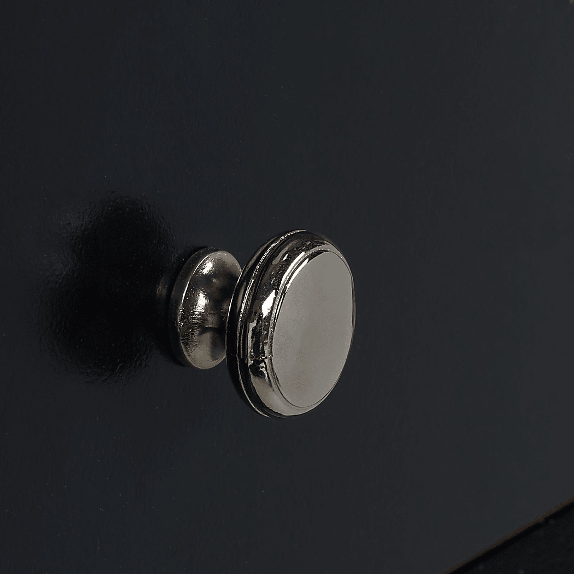 Wateree Black Nightstand - Image 12