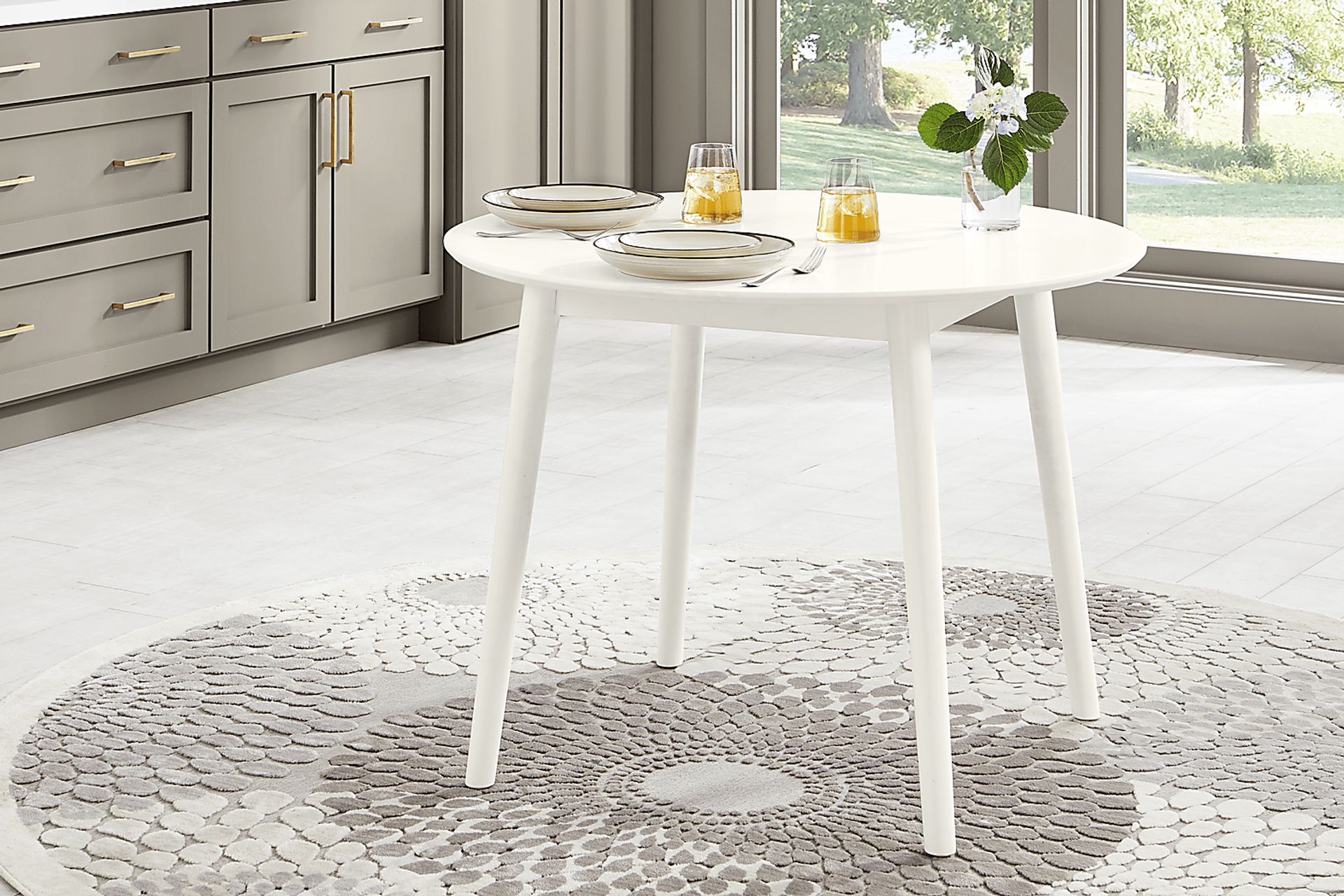 Watertown White 5 Pc Round Dining Room - Image 3