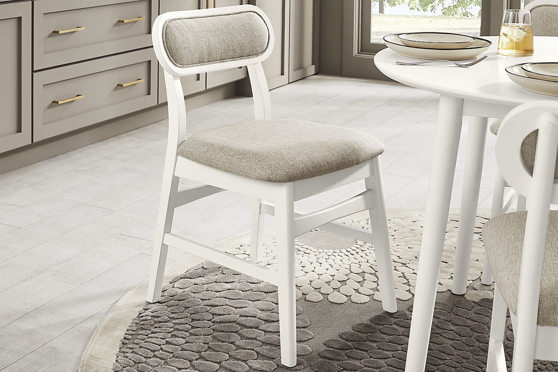 Watertown White 5 Pc Round Dining Room - Image 6