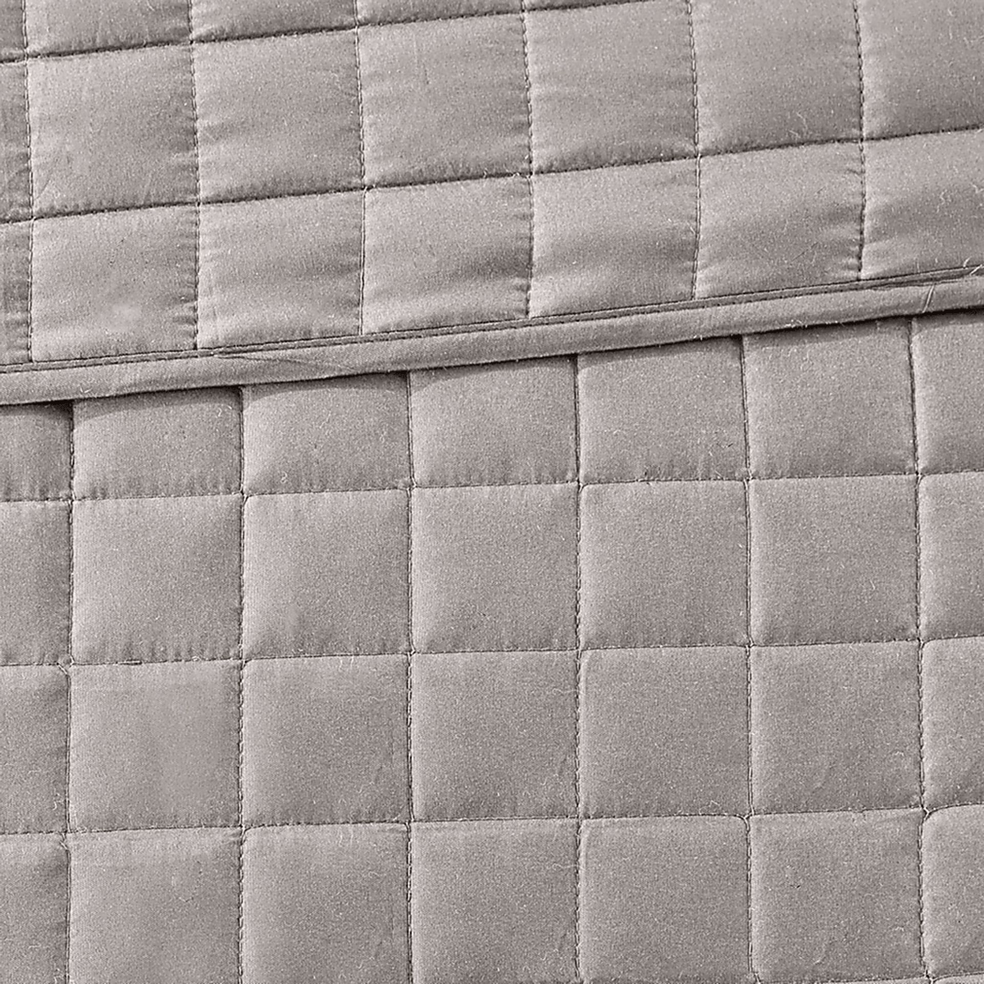 Wayde Gray 8 pc King/Cal Quilt Set - Image 12