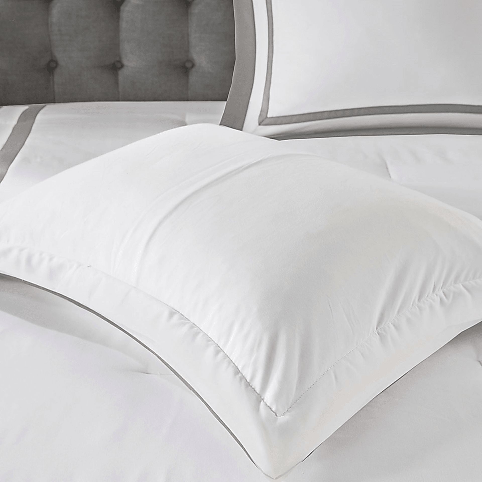 Wayde Gray 8 pc King/Cal Quilt Set - Image 8