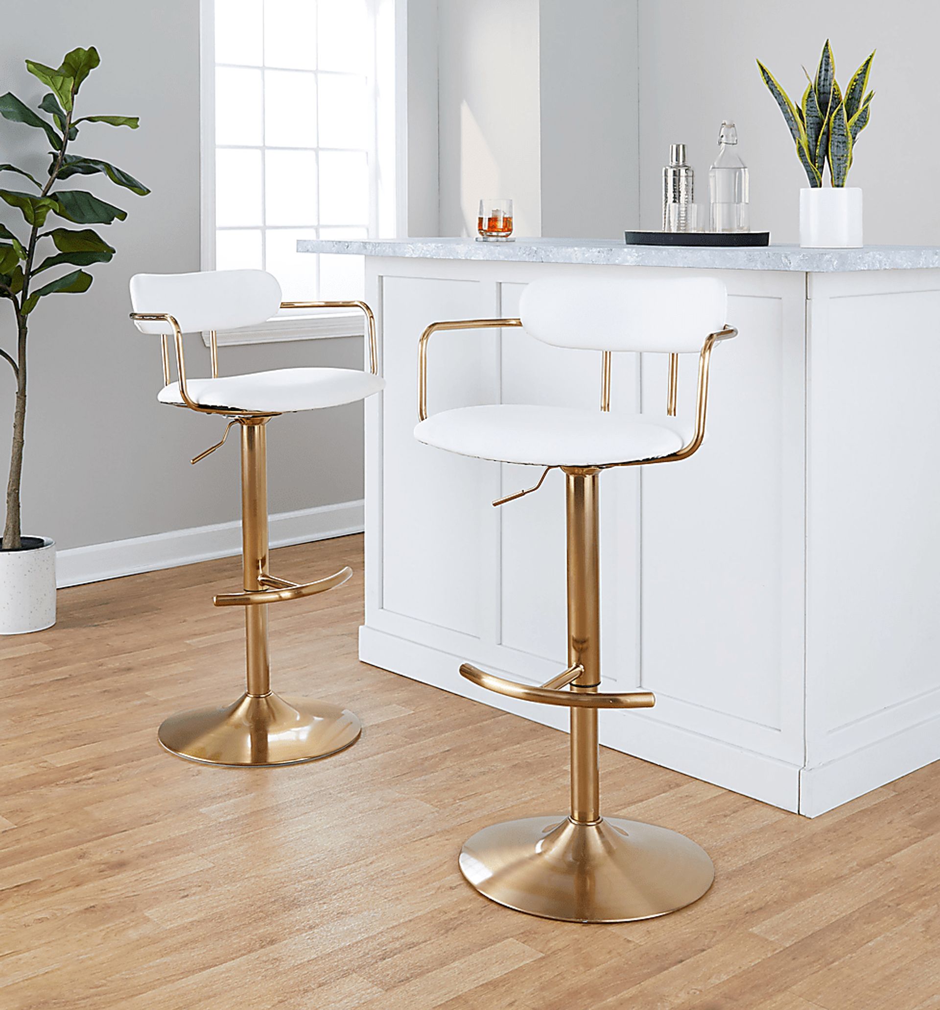 Wedgefield I White Adjustable Barstool, Set of 2 - Image 4