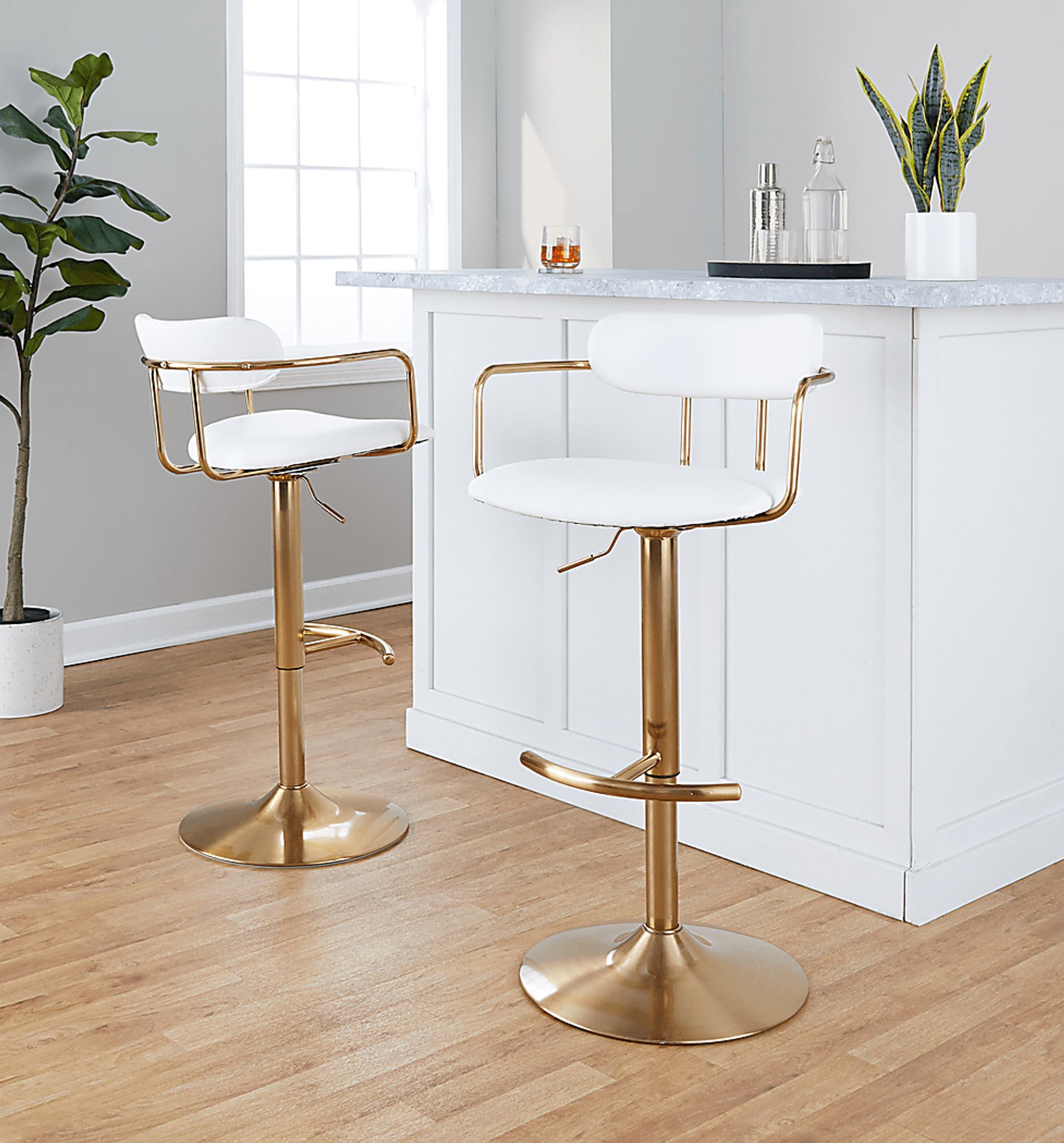 Wedgefield I White Adjustable Barstool, Set of 2 - Image 5