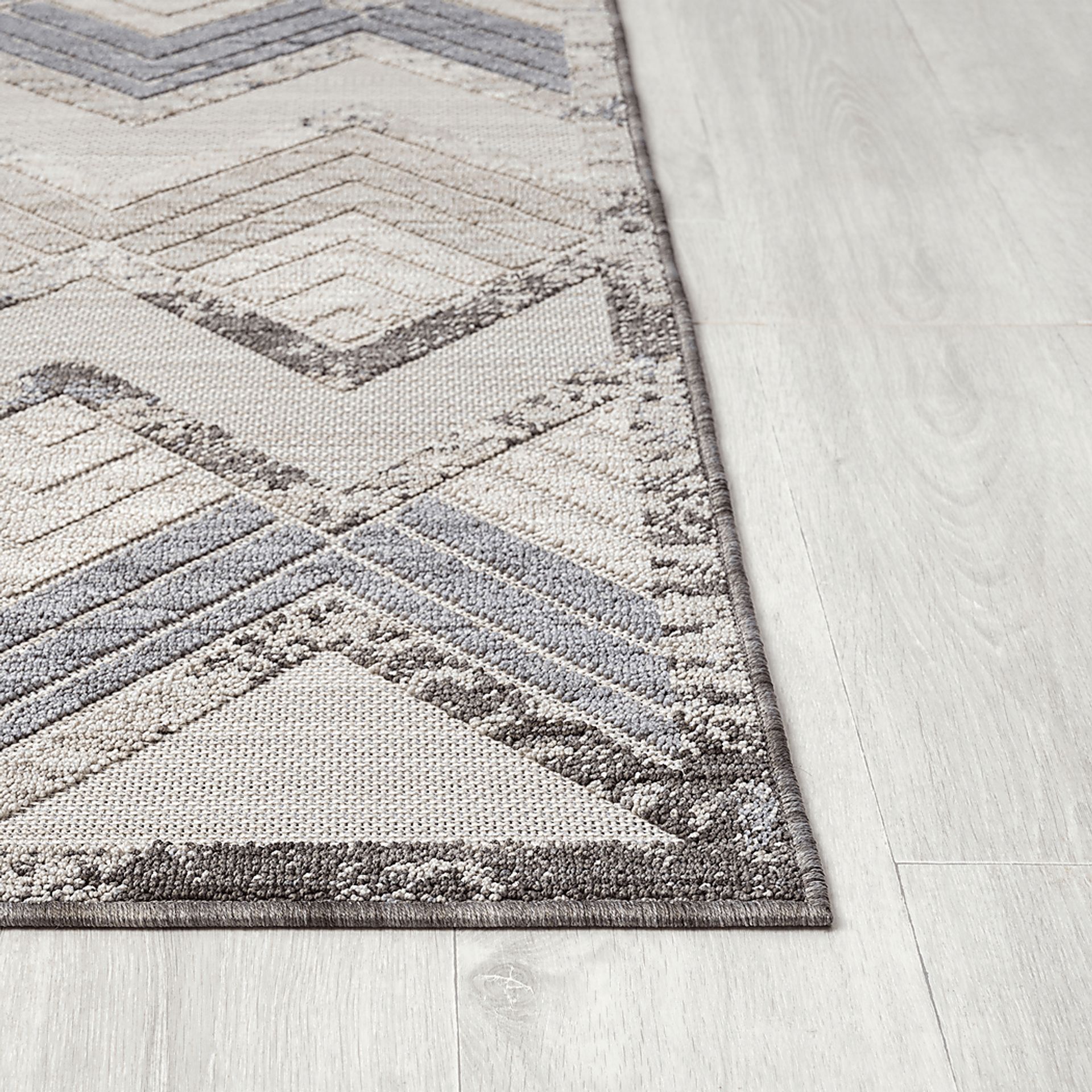 Wessard Blue/Ivory 5' x 7' Indoor/Outdoor Rug - Image 6
