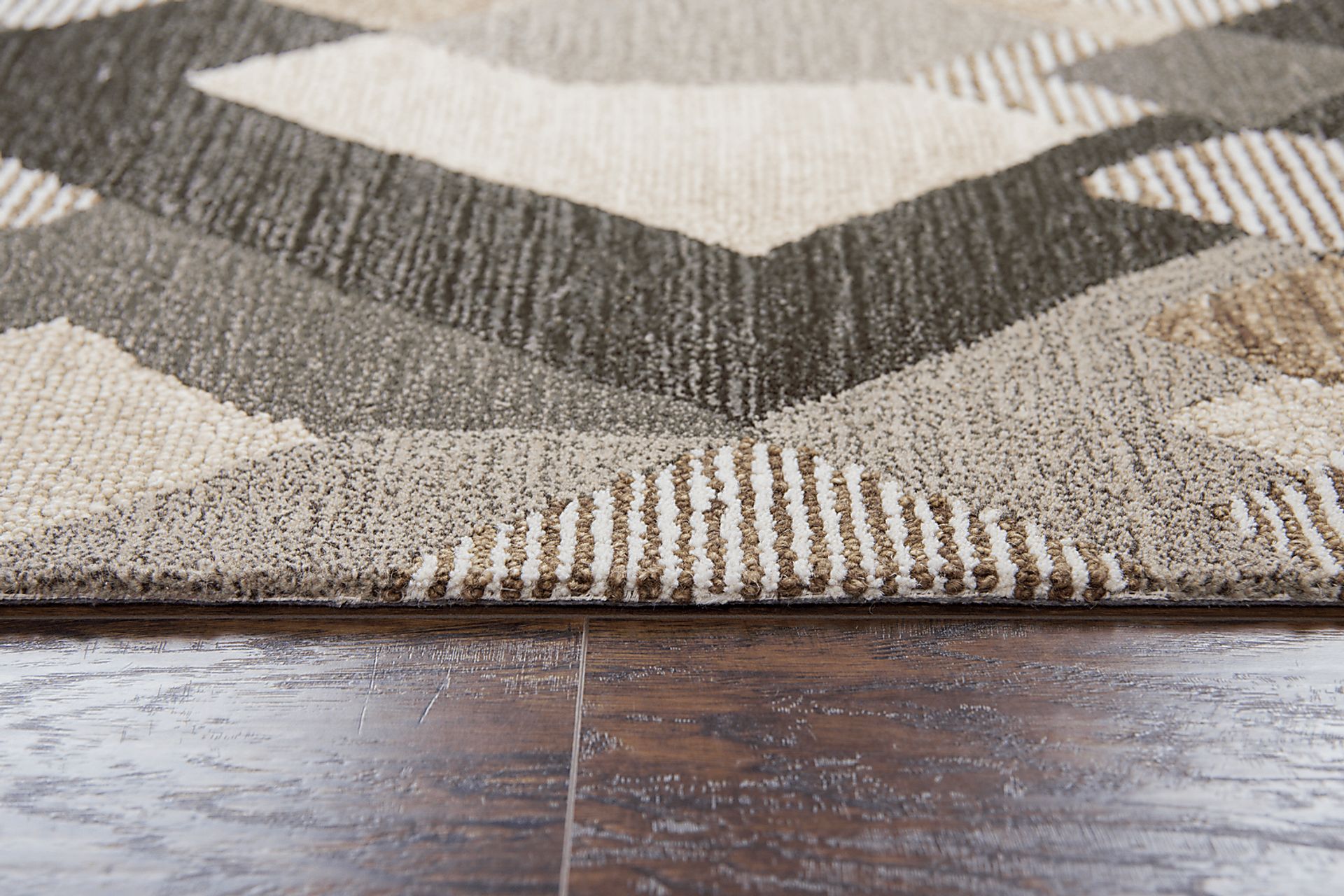 Weylin Beige 5' x 8' Rug - Image 3