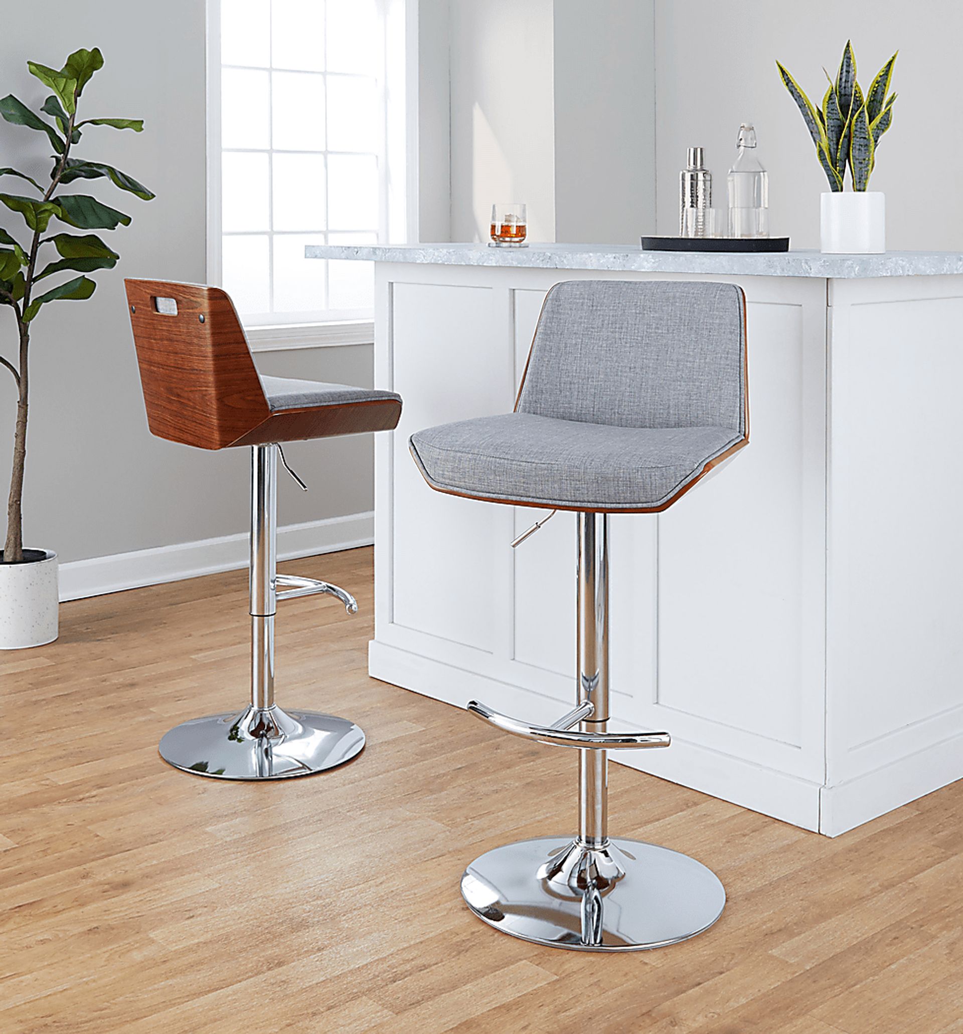 Weymanda V Gray Adjustable Barstool, Set of 2 - Image 4