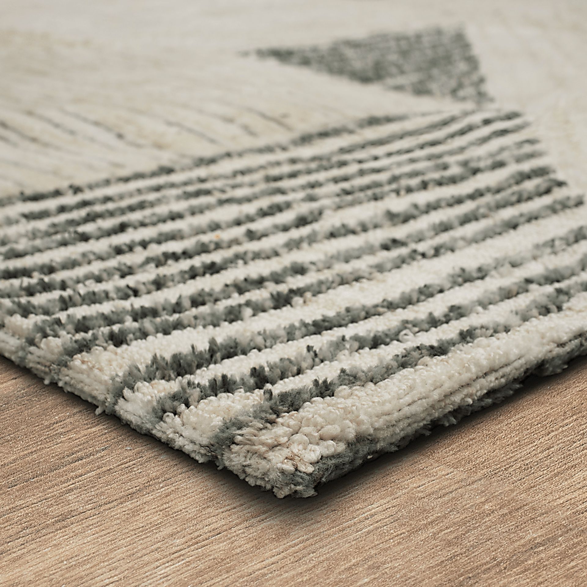 Whisperwood Tan 5'3 x 7'10 Rug - Image 4