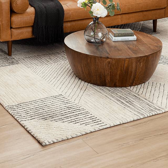 Whisperwood Tan 5'3 x 7'10 Rug - Thumbnail - Image 9