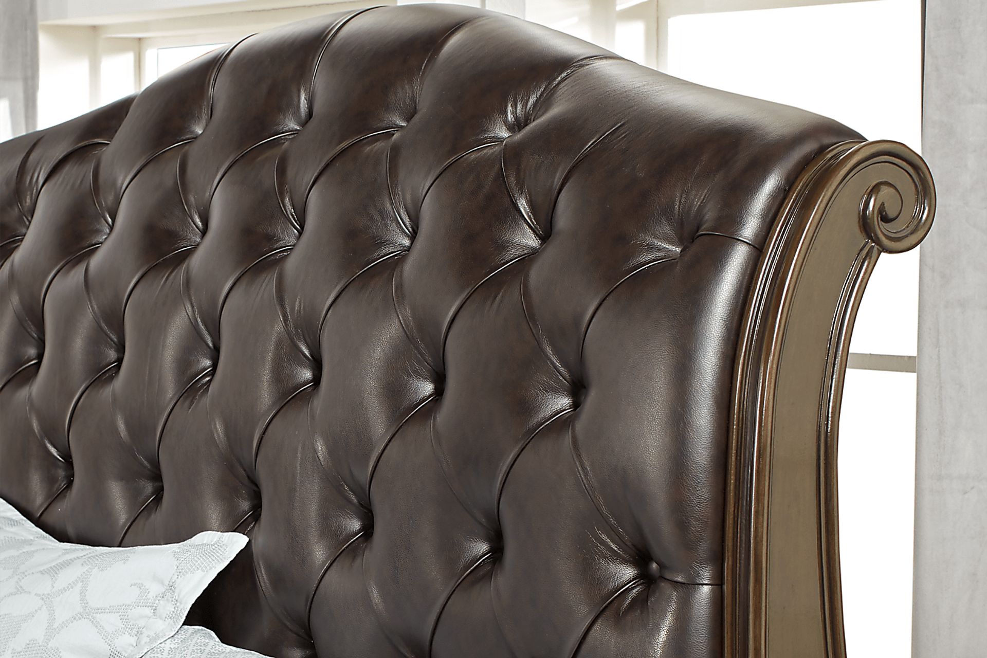 Whittington Cherry 5 Pc King Sleigh Bedroom - Image 3