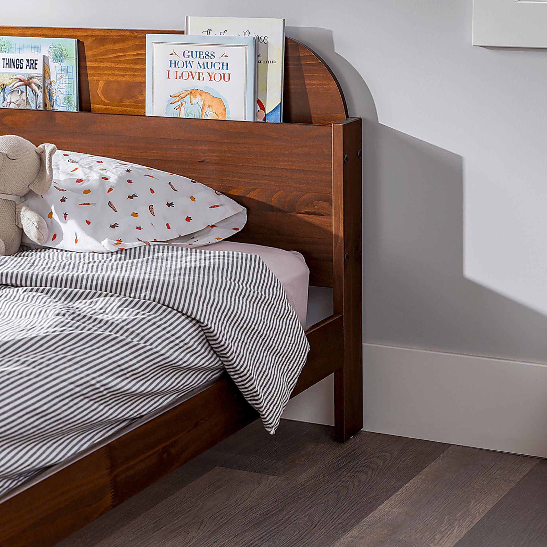 Wiebelo Walnut Twin Bed - Image 4