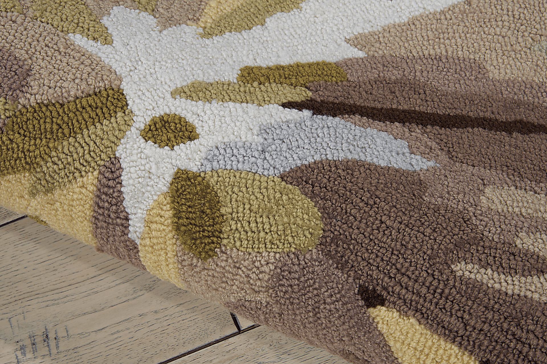 Wild Blossom Fantasy 2' x 8' Rug - Image 5