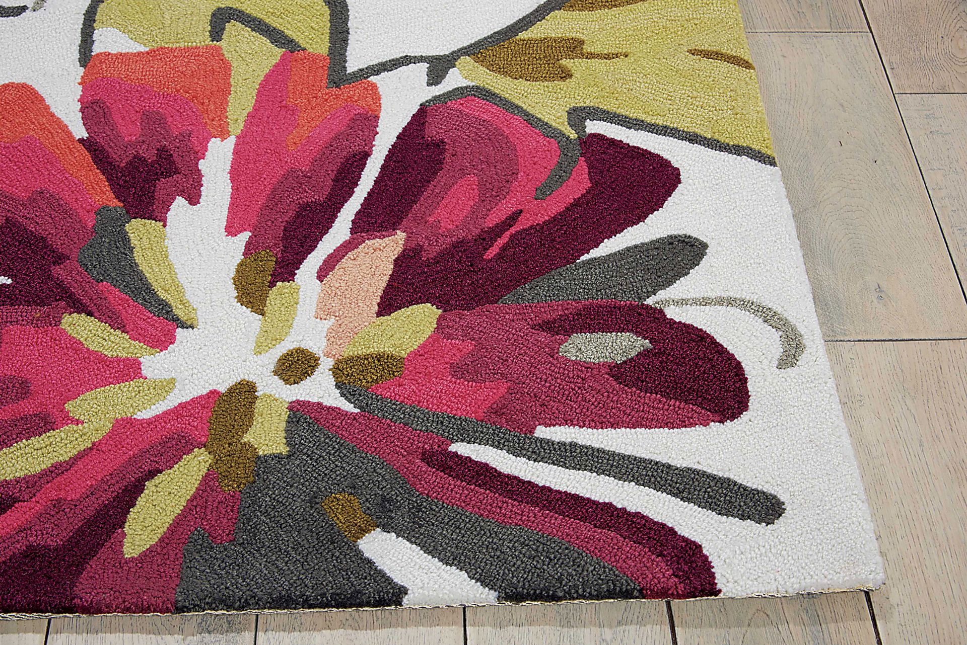 Wild Blossom Fantasy 4' x 6' Rug - Image 3