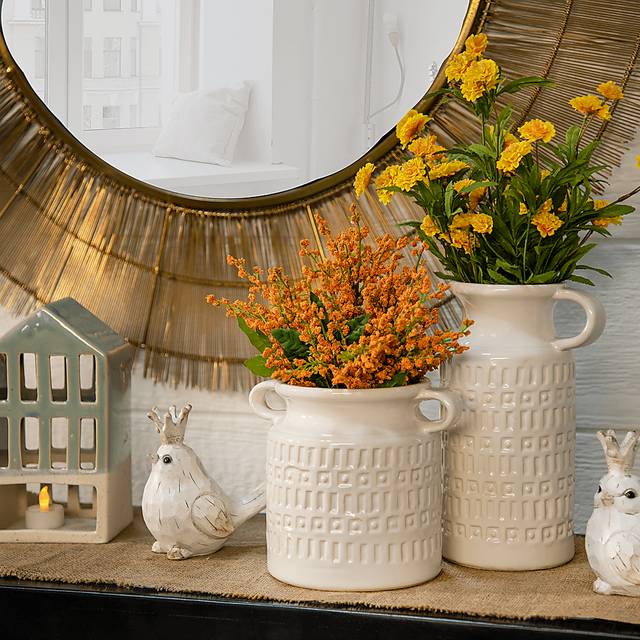 Wilkhurst White Vase - Thumbnail - Image 2
