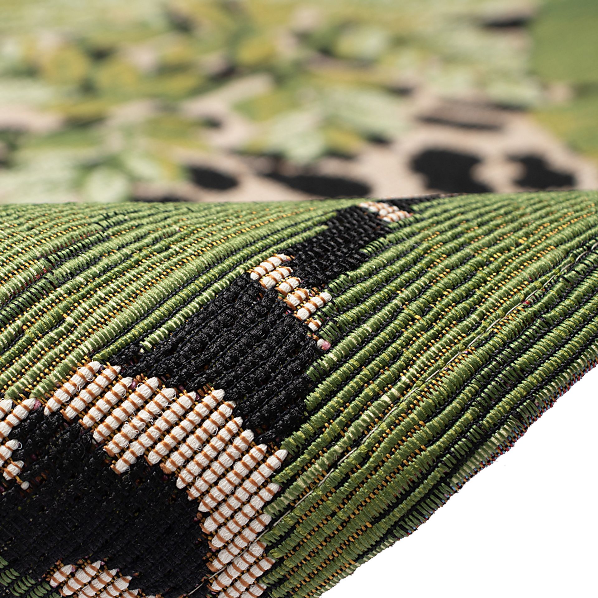 Willtown Green 4'10 x 7'6 Indoor/Outdoor Rug - Image 3