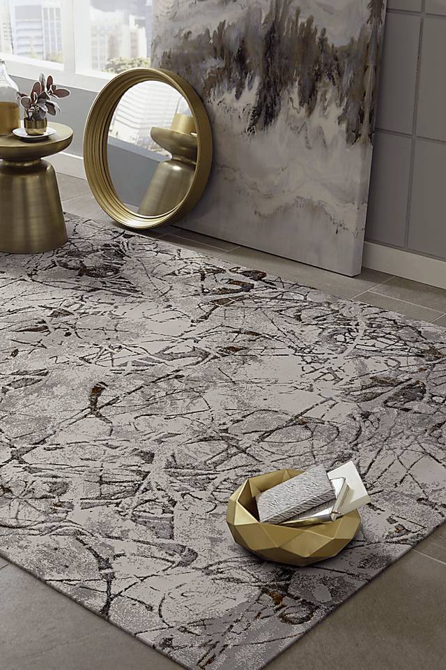 Wilmagne Ivory 5'3 x 7'7 Rug - Thumbnail - Image 3