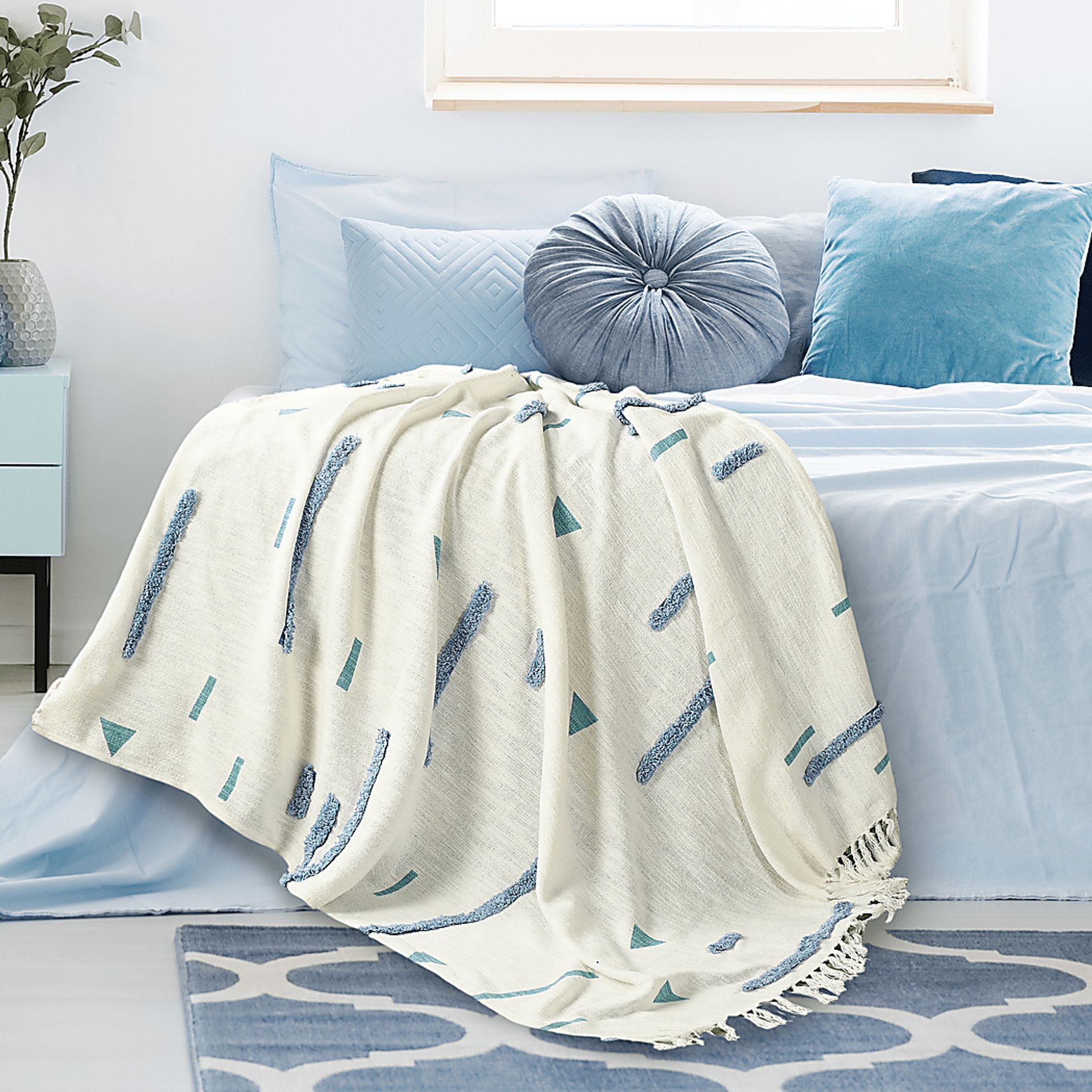 Windrane Cream Throw Blanket - Image 9