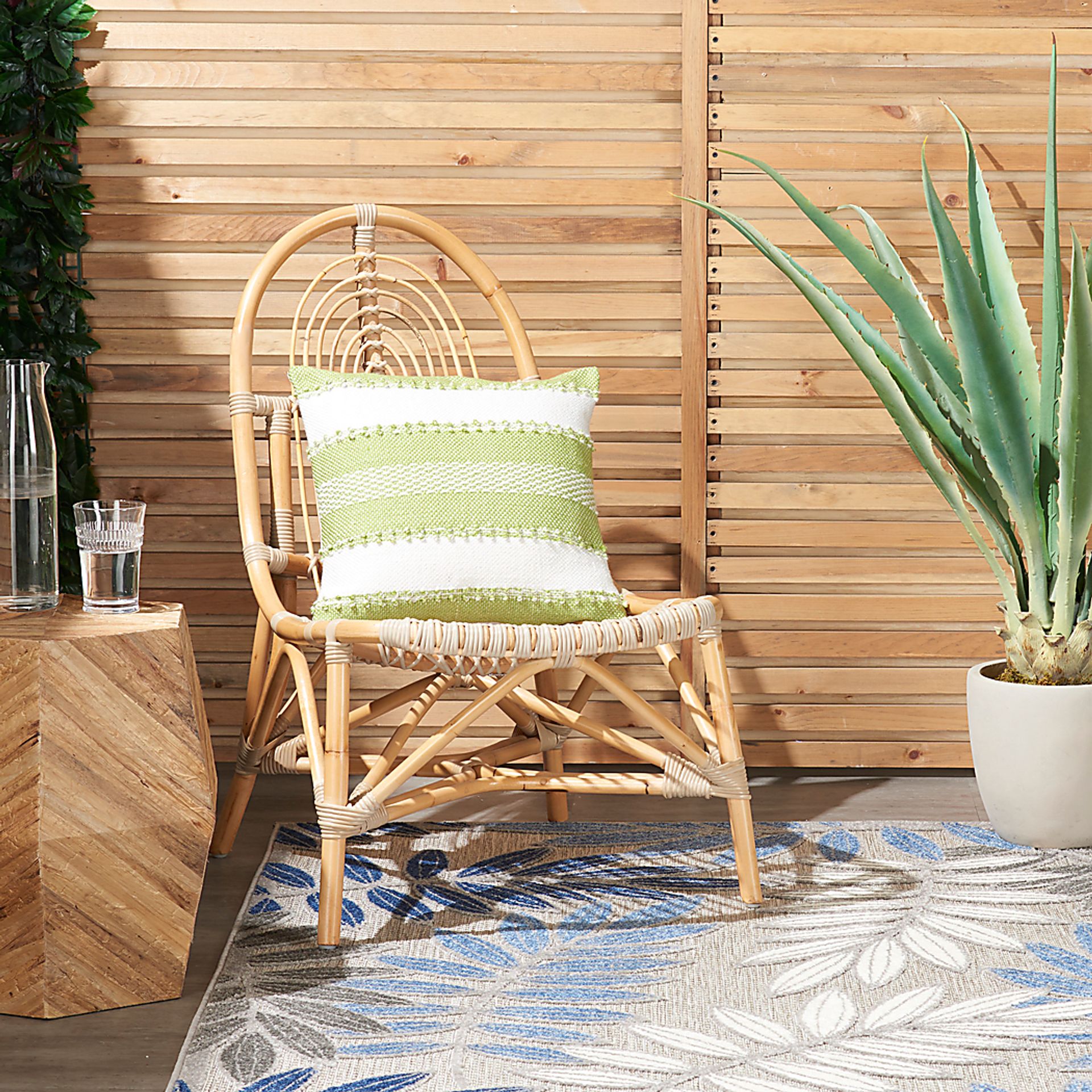 Windybay Green Indoor/Outdoor Accent Pillow - Image 3