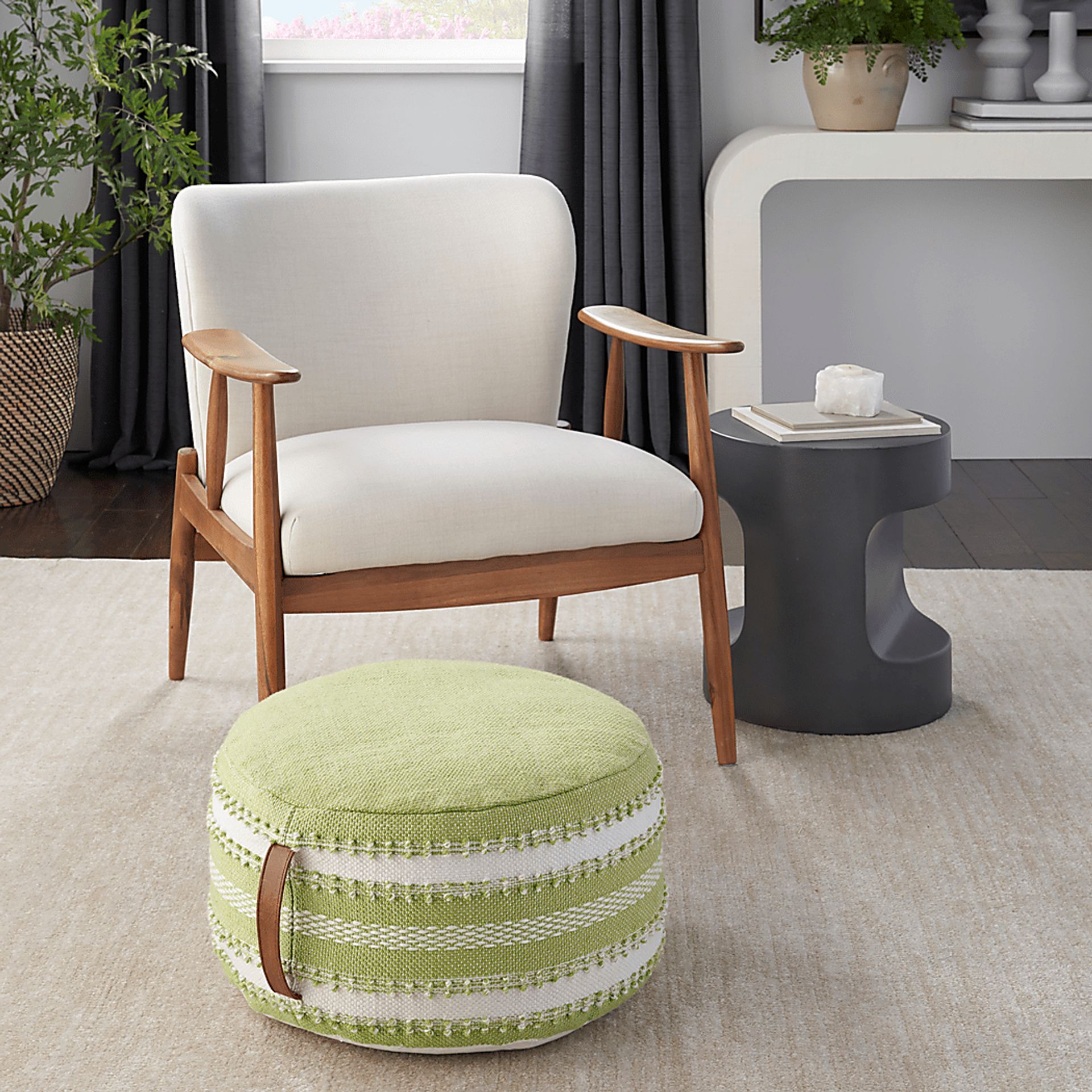 Windybay Green Indoor/Outdoor Pouf - Image 2