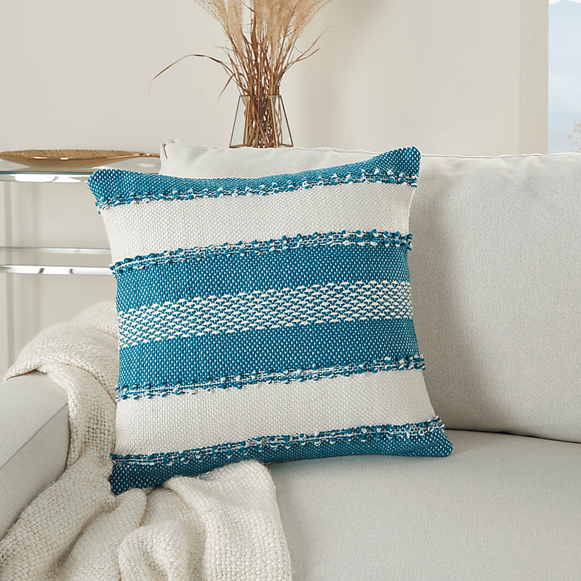 Windybay Turquoise Indoor/Outdoor Accent Pillow - Image 4