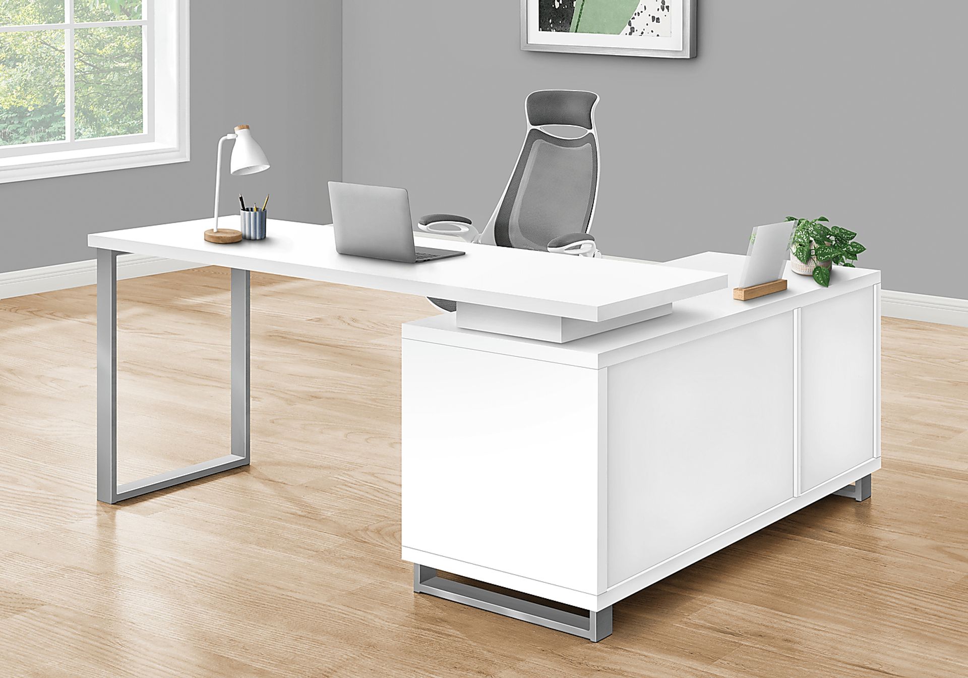 Winfair White Desk - Image 4