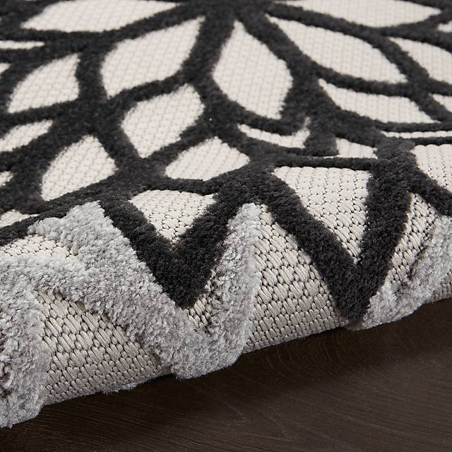 Winthrone Black/White 7'10 x 10'6 Indoor/Outdoor Rug - Thumbnail - Image 9