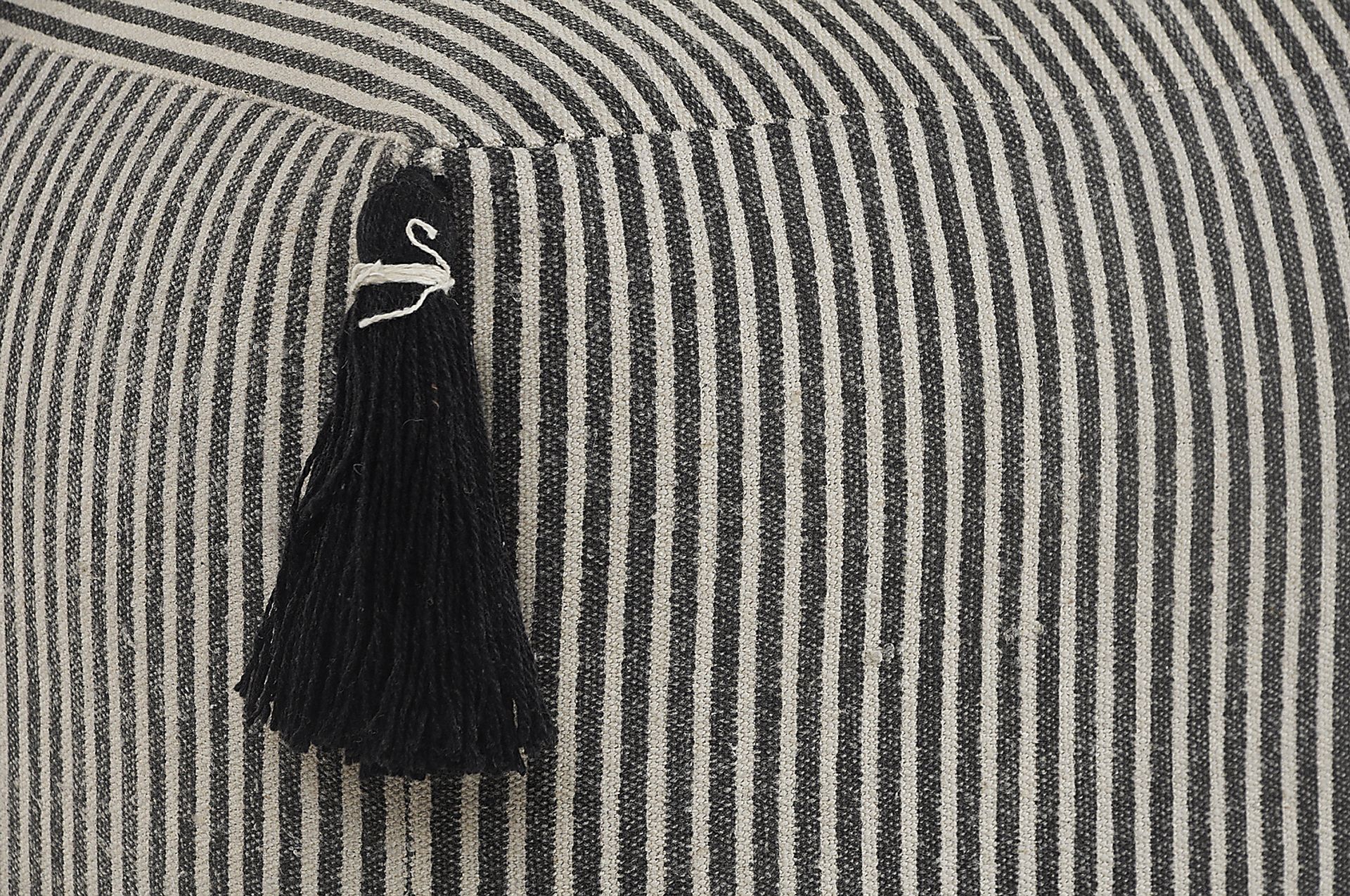 Witboi Gray/Black Pouf - Image 3
