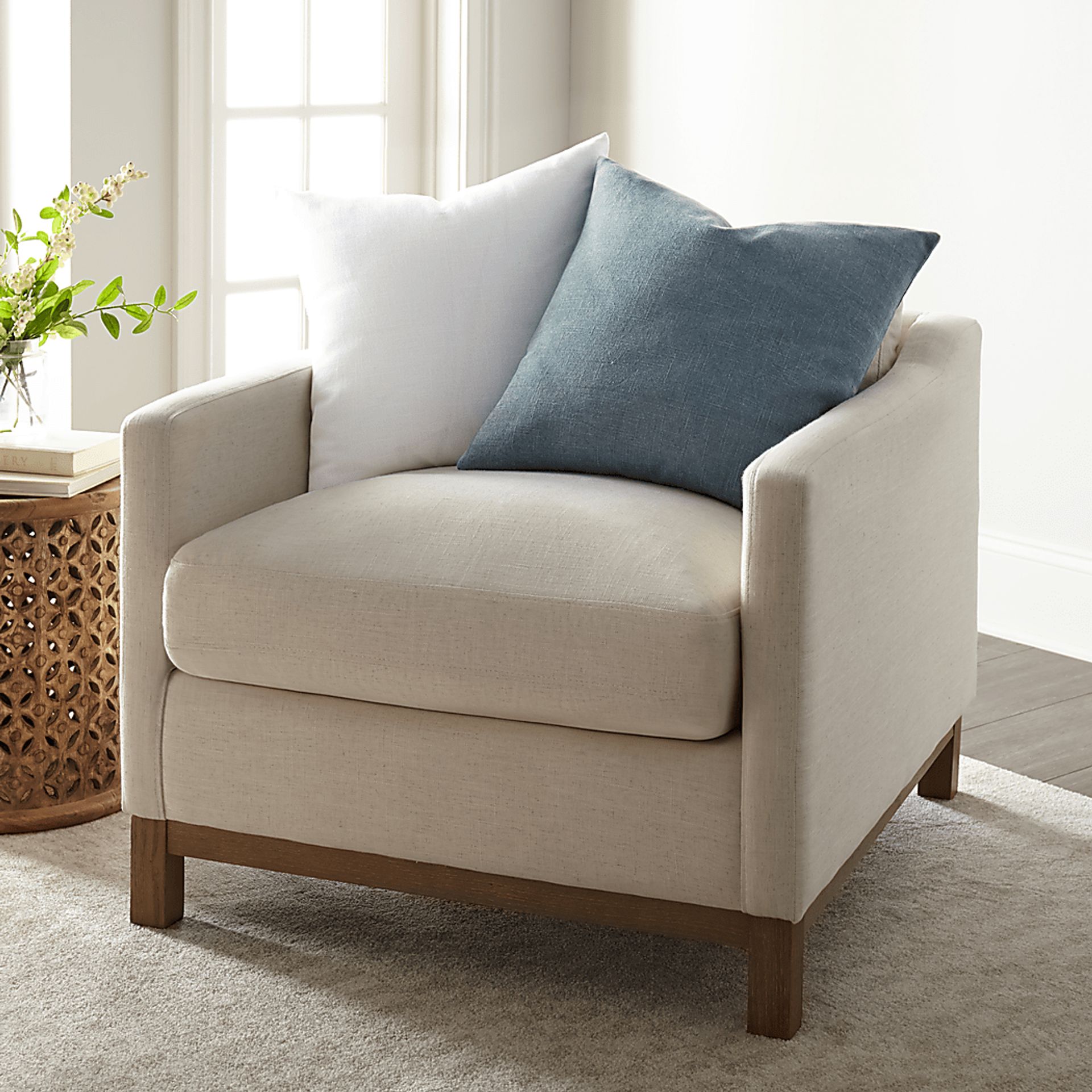 Wolfe Navy/White Accent Pillow Set of 2 - Image 3