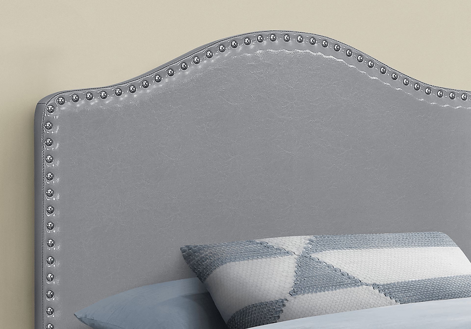 Woodbee Gray Twin Headboard - Image 3