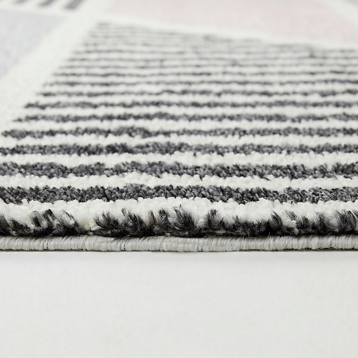 Woodfall Pink 7'10 x 10' Rug
