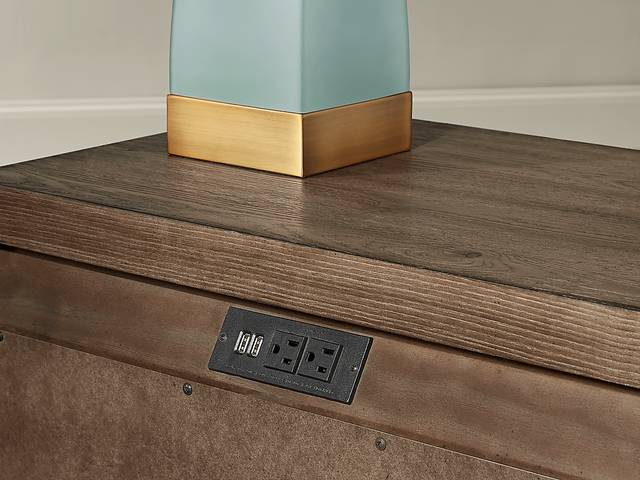 Woodland Park Brown Nightstand - Thumbnail - Image 2