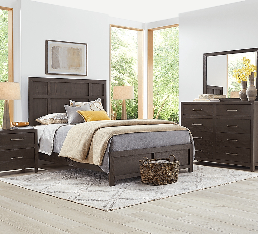 Woodley Dark Brown 5 Pc King Panel Bedroom