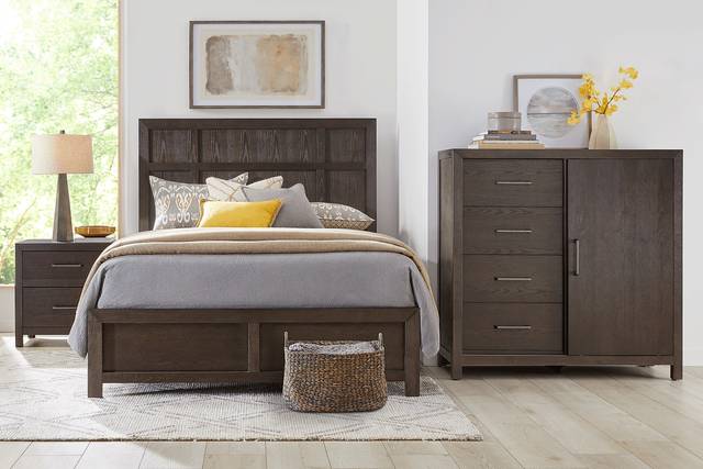 Woodley Dark Brown 5 Pc King Panel Bedroom - Thumbnail - Image 1