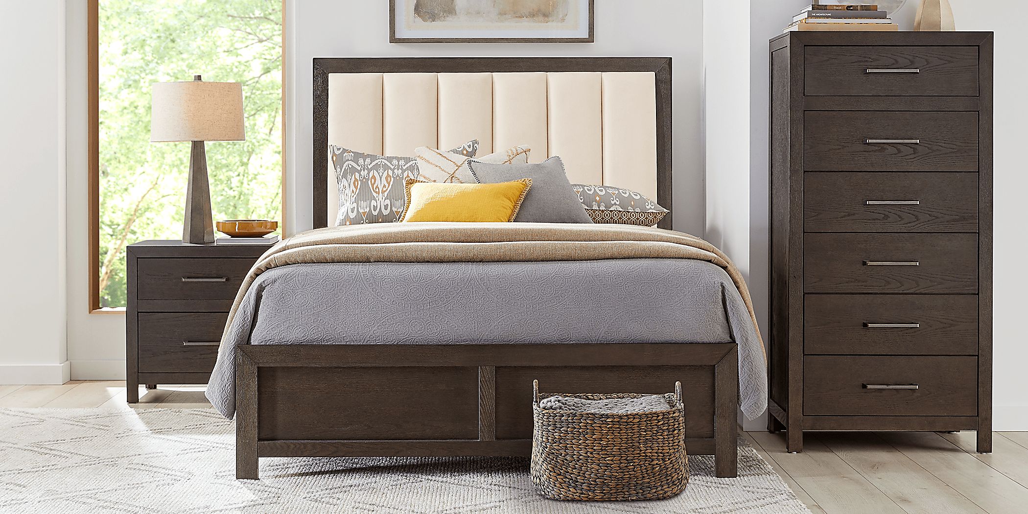 https://assets.roomstogo.com/product/woodley-dark-brown-5-pc-king-upholstered-bedroom_8014733P_image-room?cache-id=f23c26fd48d506270c8e0a03d146f8de