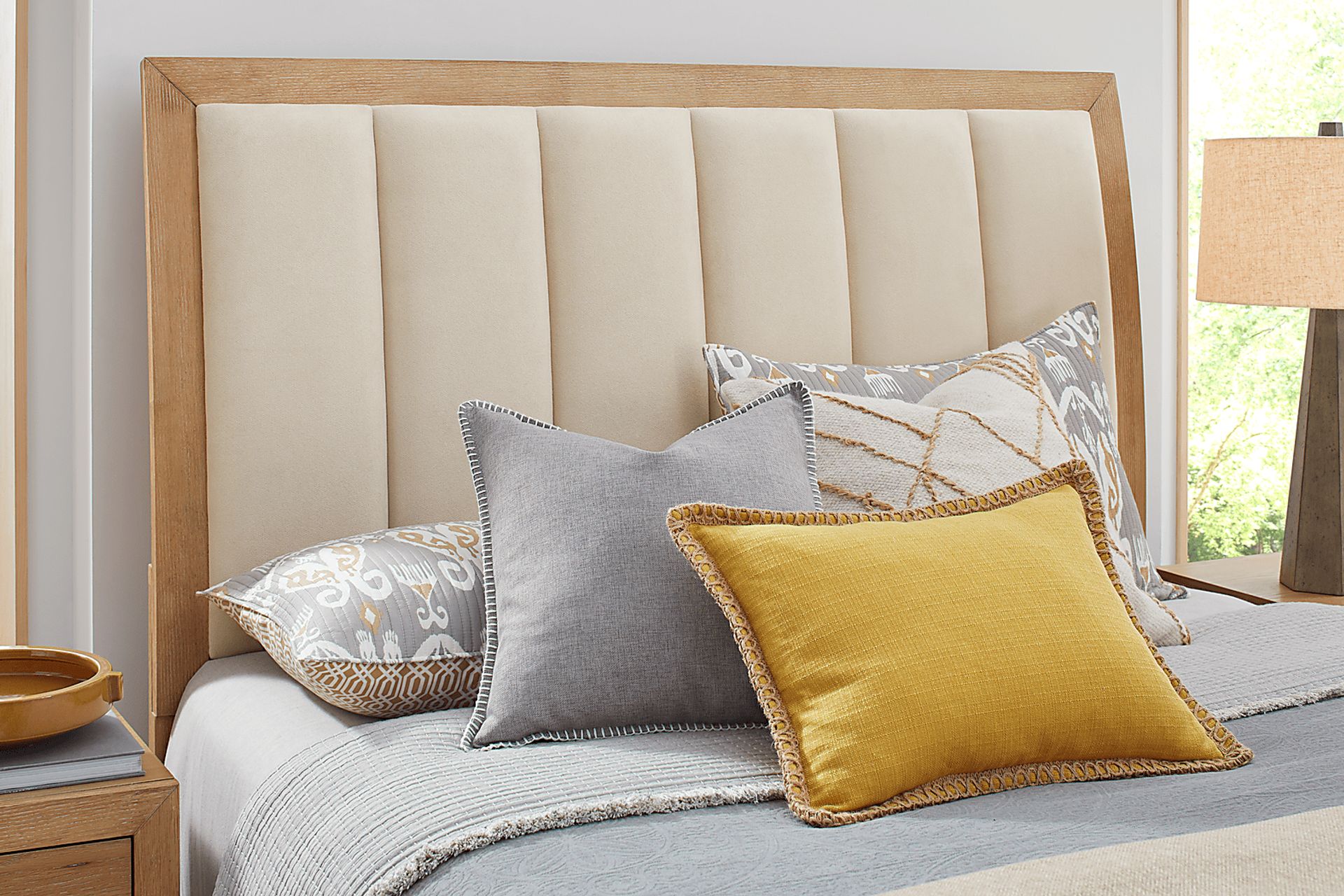Woodley Natural 3 Pc King Upholstered Bed - Image 4