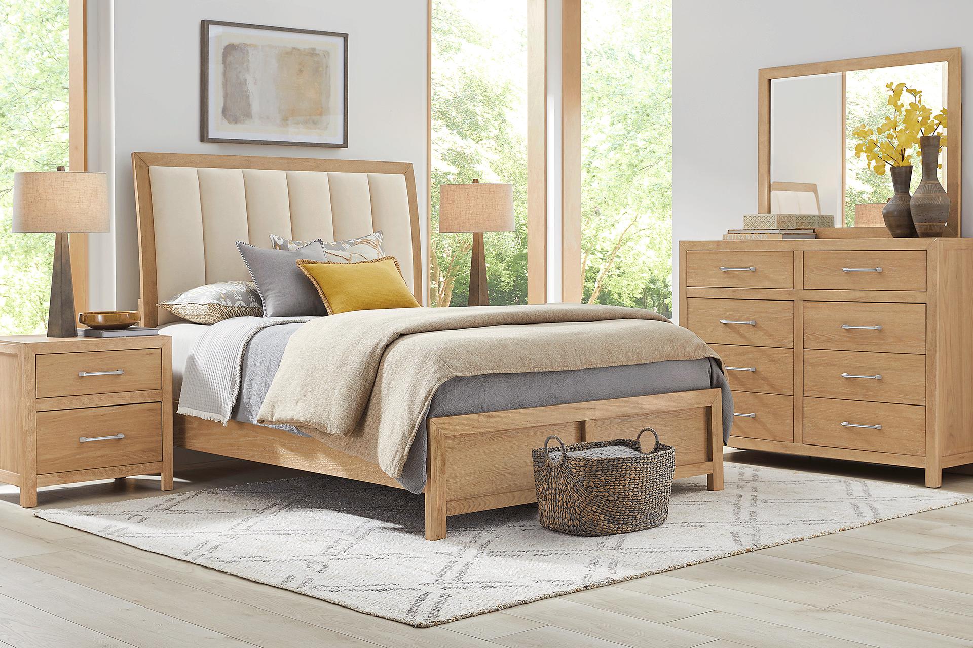 Woodley Natural 5 Pc King Upholstered Bedroom