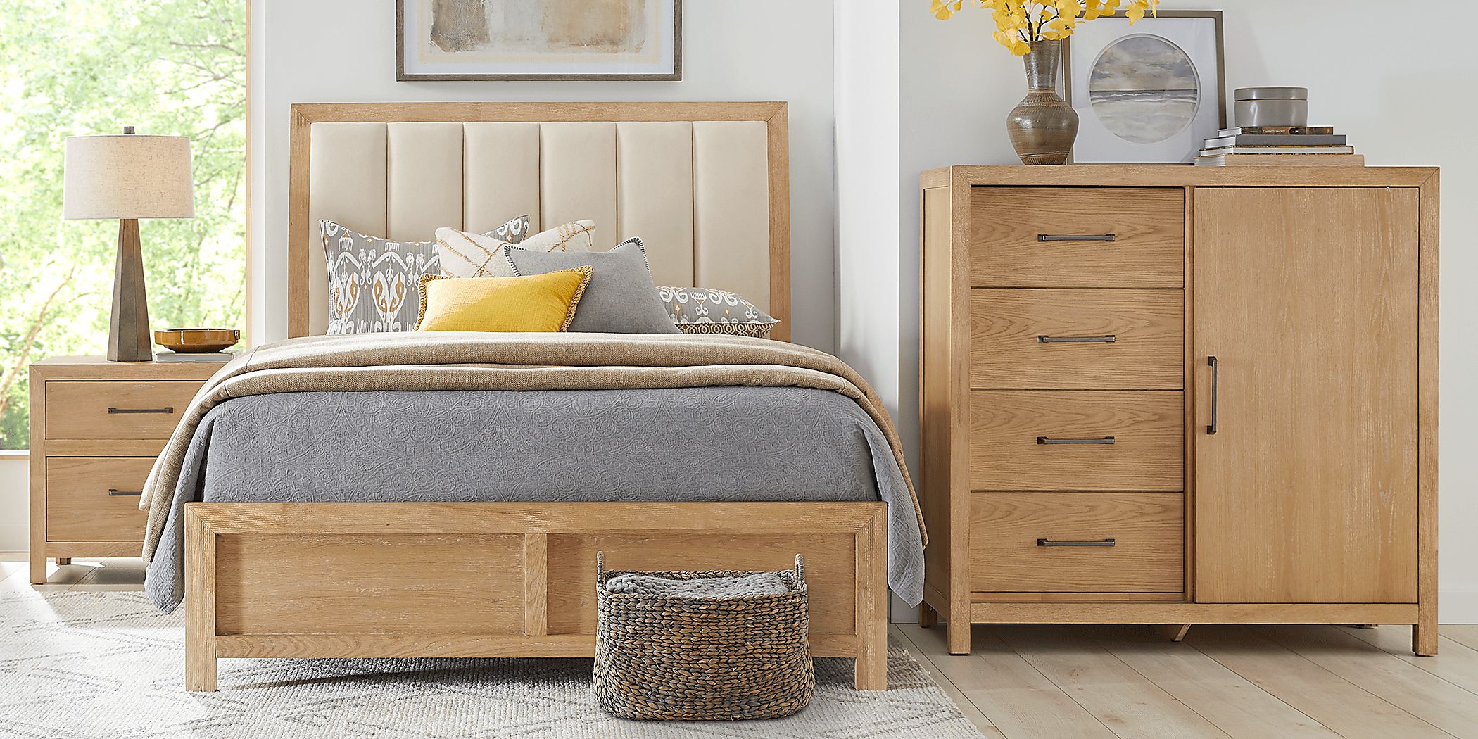 https://assets.roomstogo.com/product/woodley-natural-5-pc-queen-upholstered-bedroom_8044731P_image-room?cache-id=f5c09beadda4e886ec6ba84a83a19039