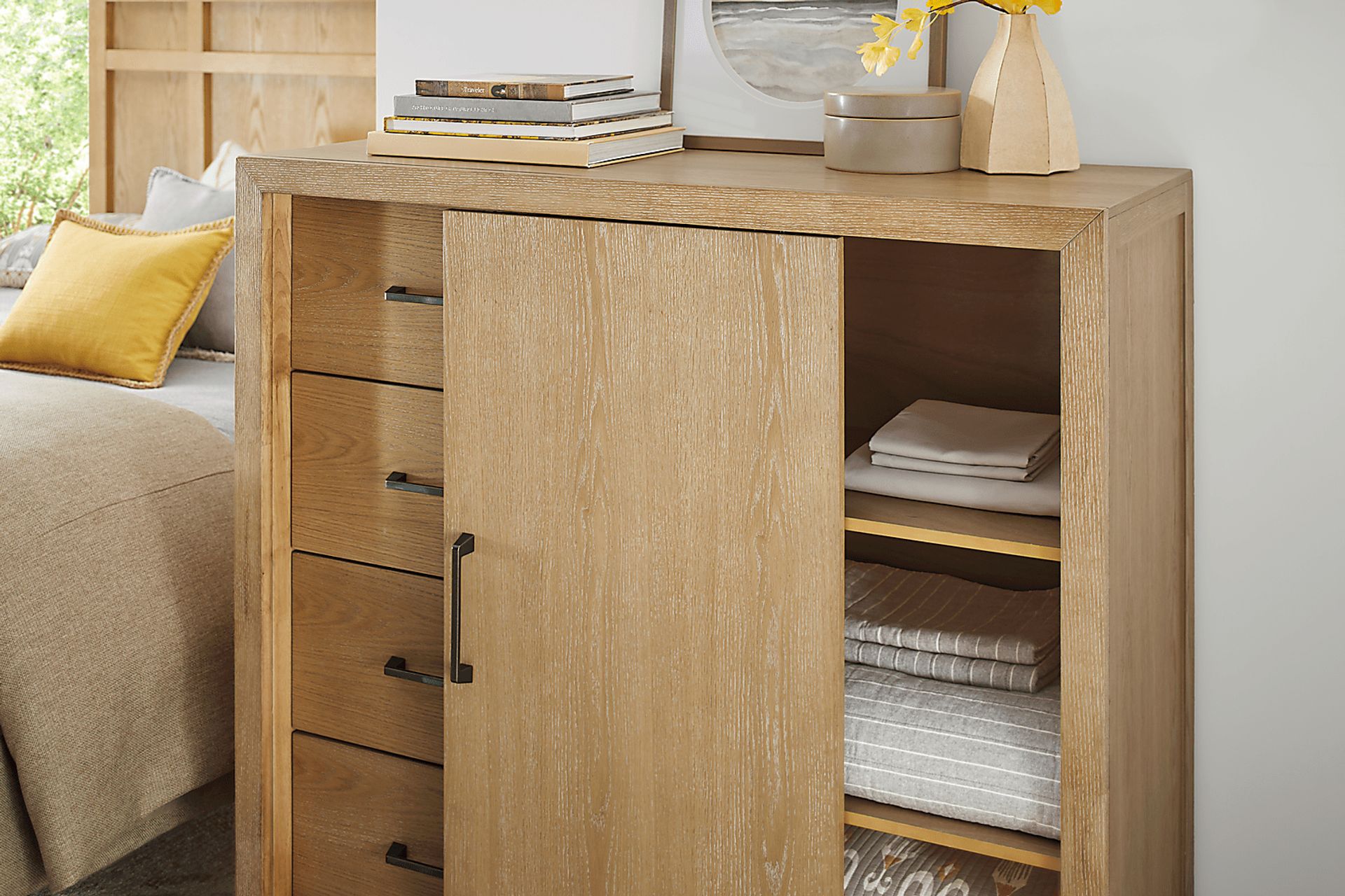Woodley Natural 8 Pc Queen Panel Bedroom - Image 9