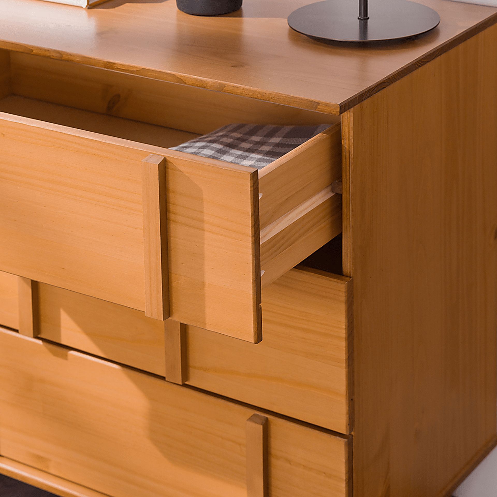 Woodviolet Caramel Dresser - Image 14