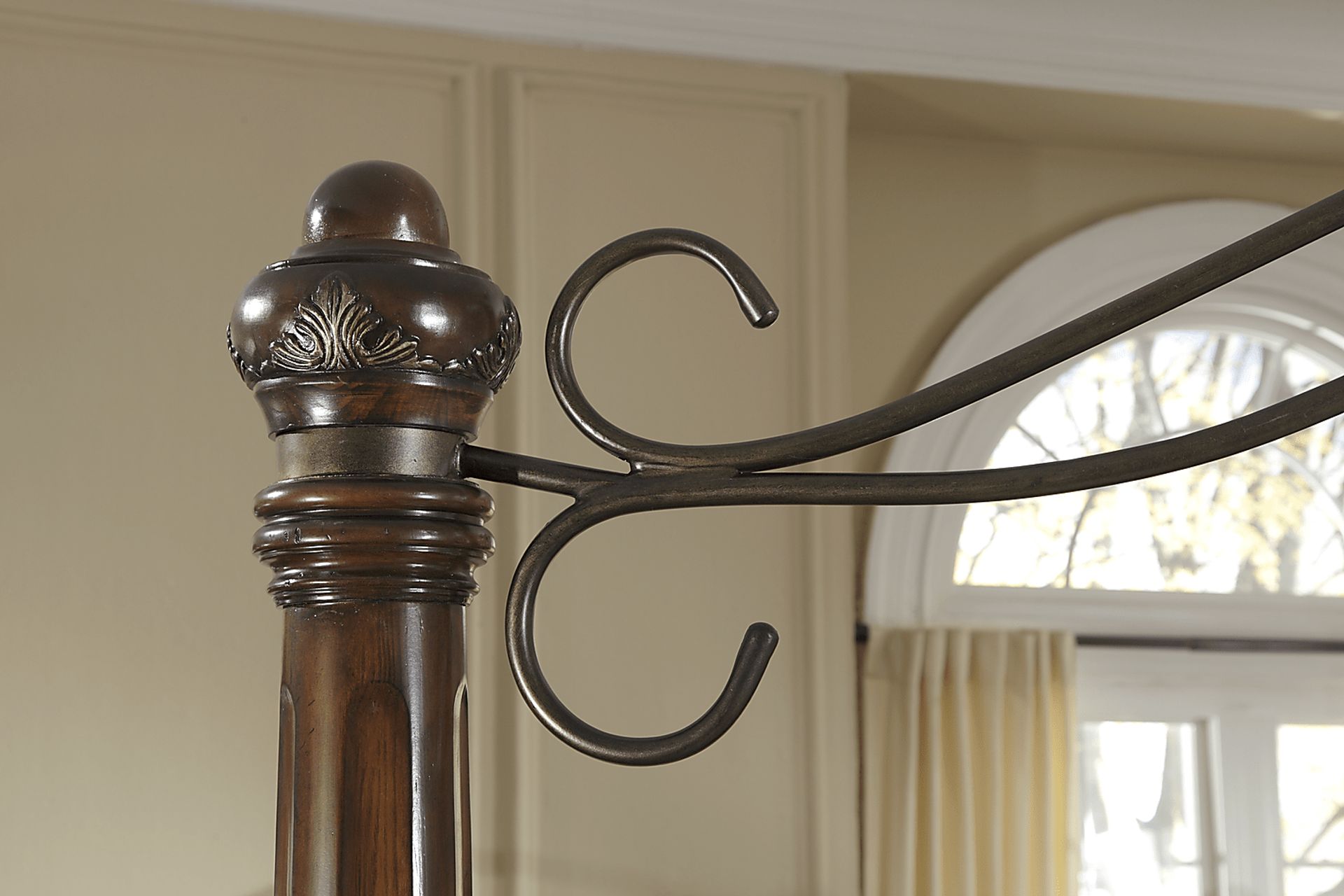 Worthington Canopy 4 Pc King Bed - Image 2