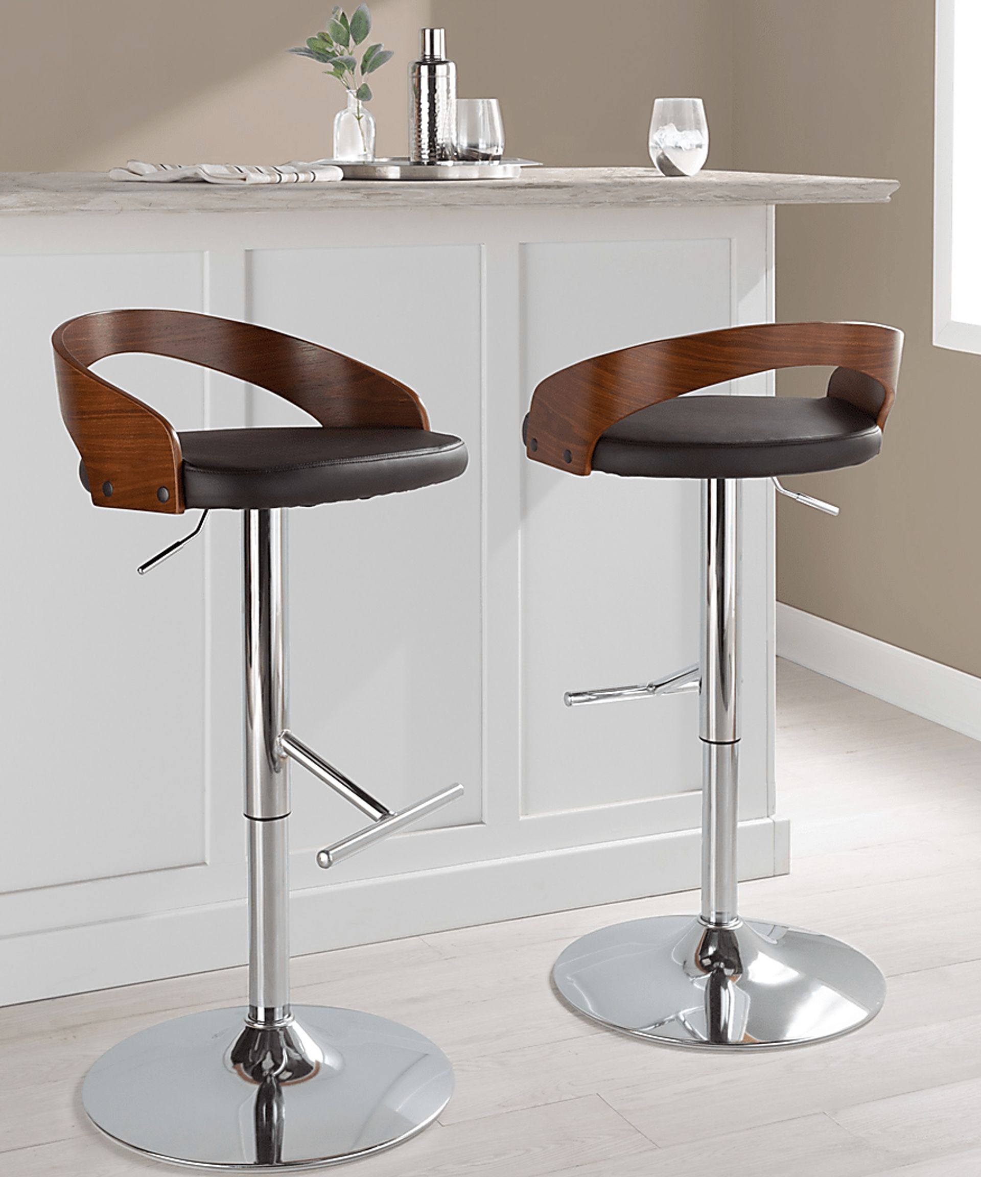 Wrayhall I Brown Adjustable Swivel Barstool, Set of 2 - Image 2