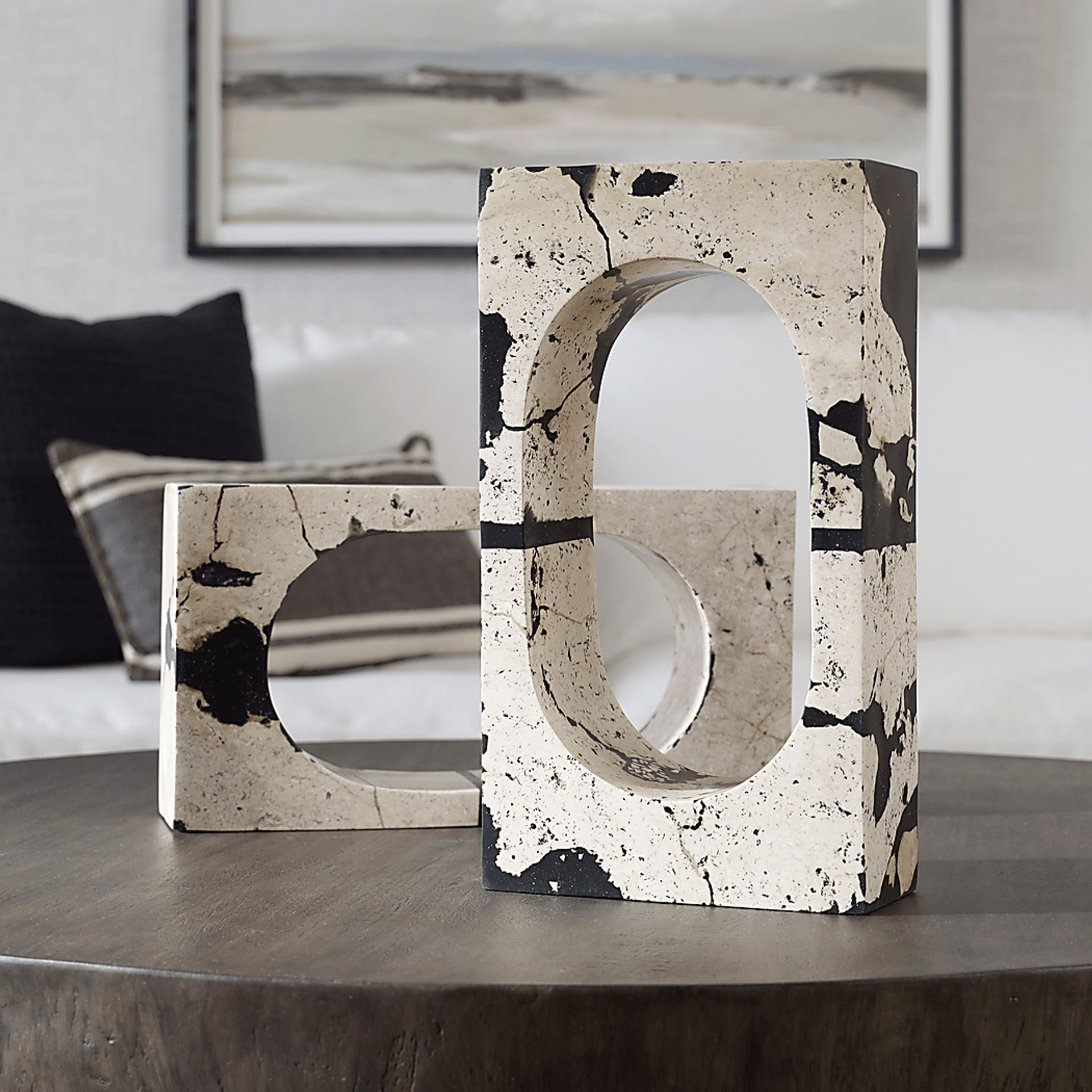 Wyattwood Black Sculpture - Image 2