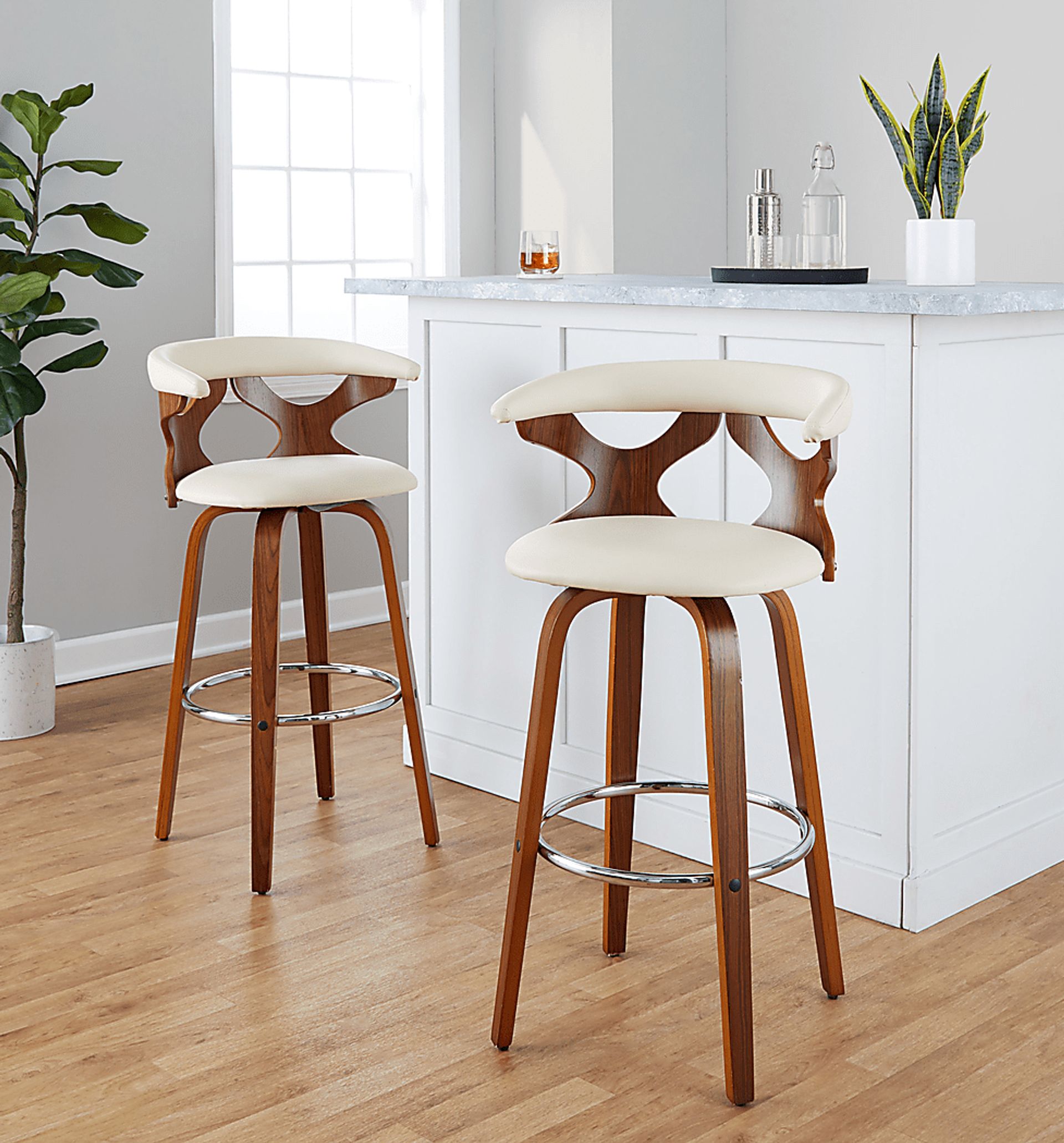Wyndmoor III Cream Swivel Barstool, Set of 2 - Image 2