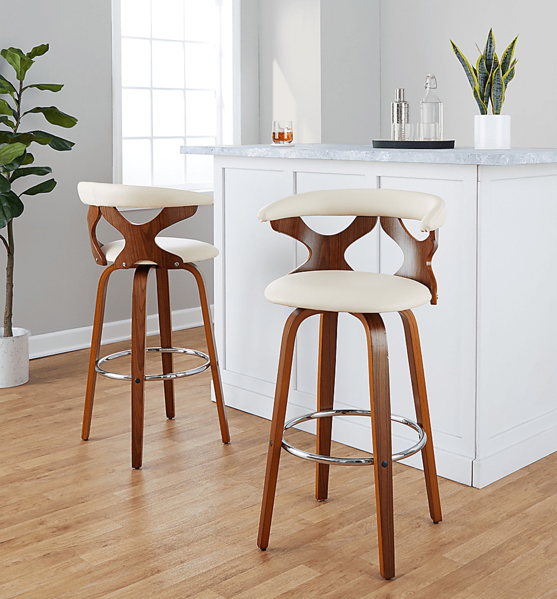 Wyndmoor III Cream Swivel Barstool, Set of 2 - Image 3
