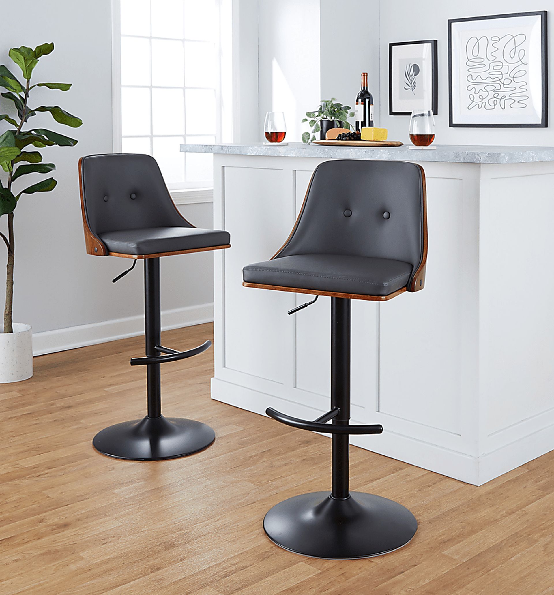 Wyndtop Gray Adjustable Barstool, Set of 2 - Image 2