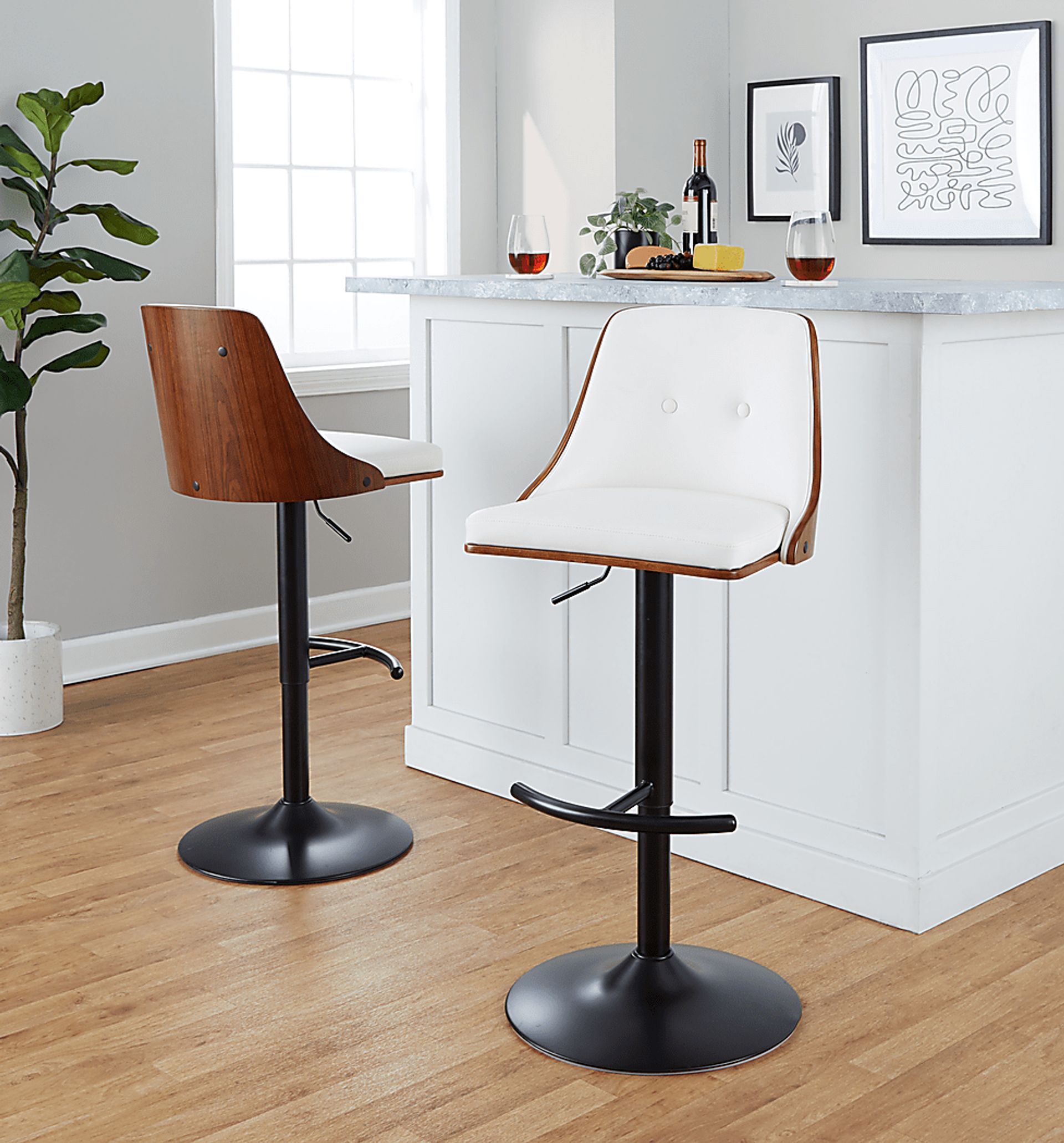 Wyndtop II White Adjustable Barstool, Set of 2 - Image 4