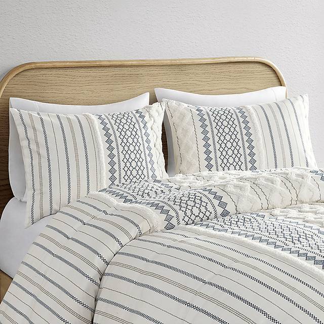 Xandr White King/ Cal 3 pc Comforter Set - Thumbnail - Image 5
