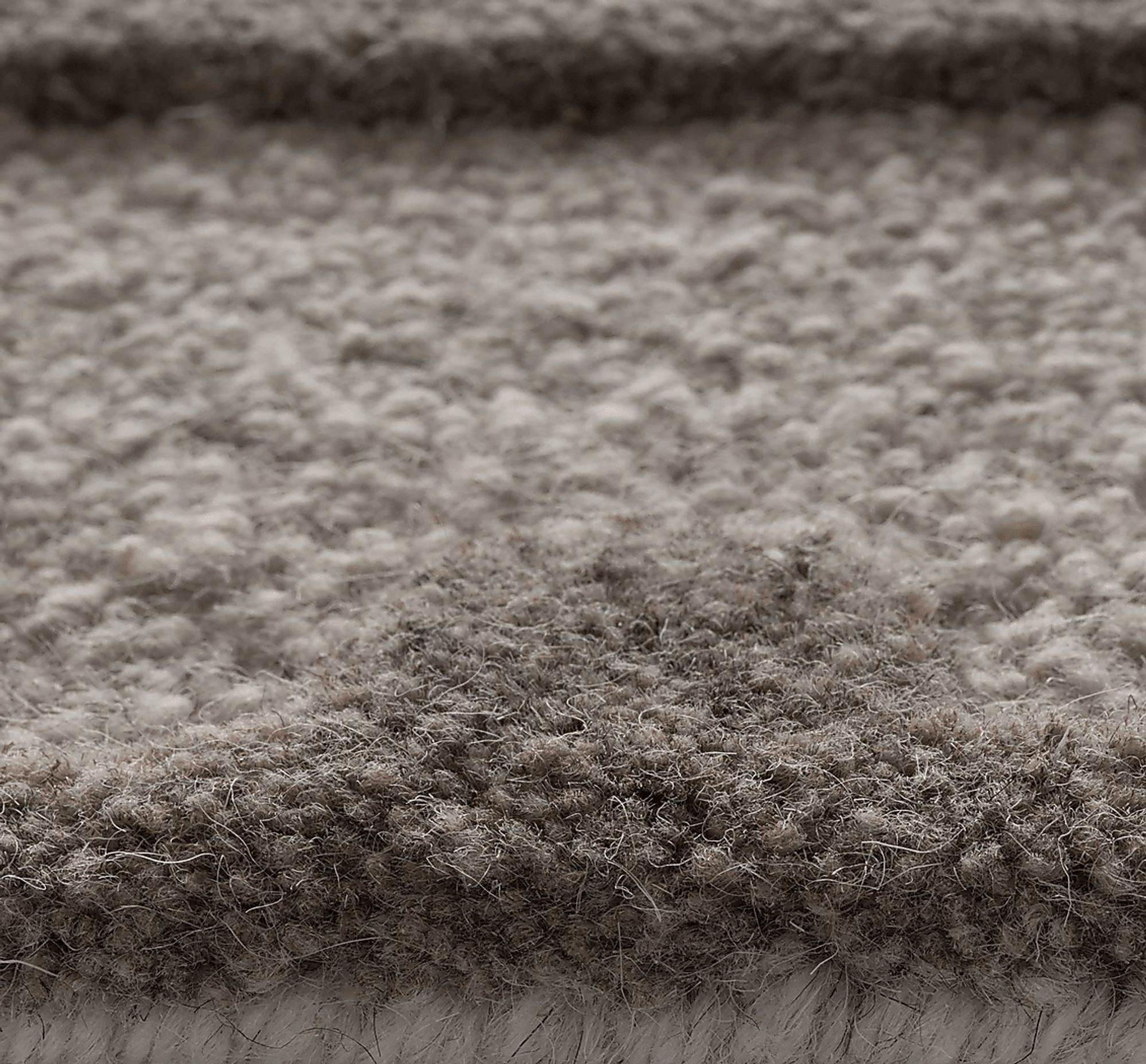 Yarmeda Beige 5' x 8' Rug - Image 3