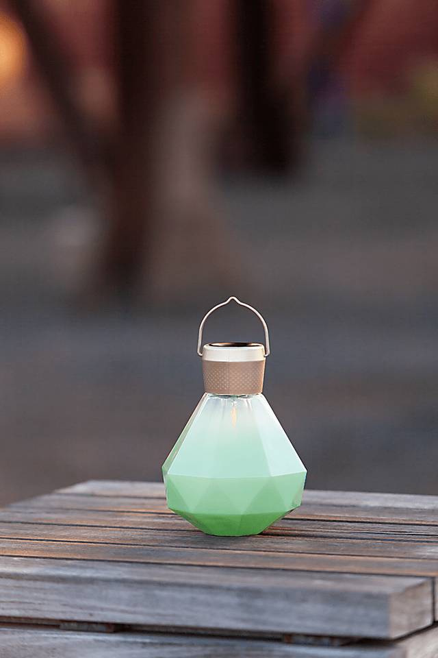 Yeser Cave Outdoor Jade Solar Lantern - Thumbnail - Image 10